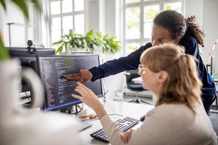 Desarrollo de software personalizado: por qué es una buena opción